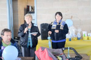 Rena Collins, Alzheimer’s Society of Sudbury-Manitoulin-North Bay, board member, addresses the crowd.