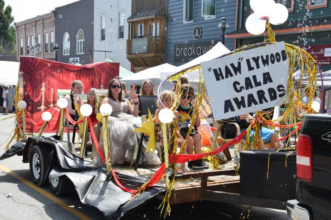 The stars and starlets of Uncle Steve’s Camp were headed to the Haw-lywood Gala Awards during the annual Haweater Weekend parade held Sunday. photos by Michael Erskine