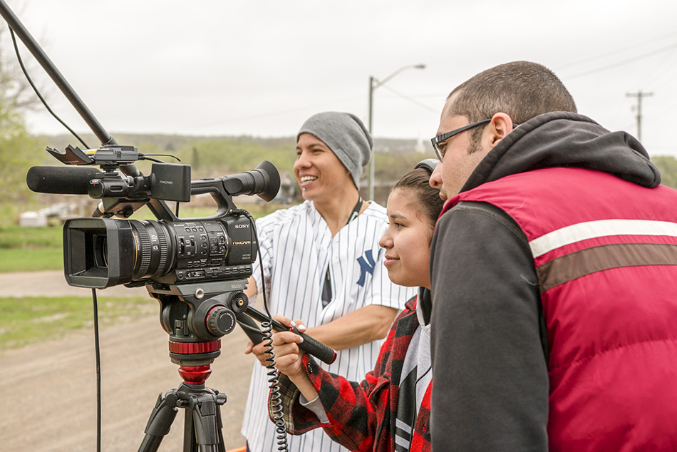 Curtis, Arcadia and Kyle take in a camera workshop with Wapikoni’s Matthieu Buzzetti.