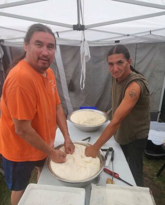 Geedah inspirations’ George and nephew Willis step up to make fry bread proving it isn’t just the aunties who can do the deed.