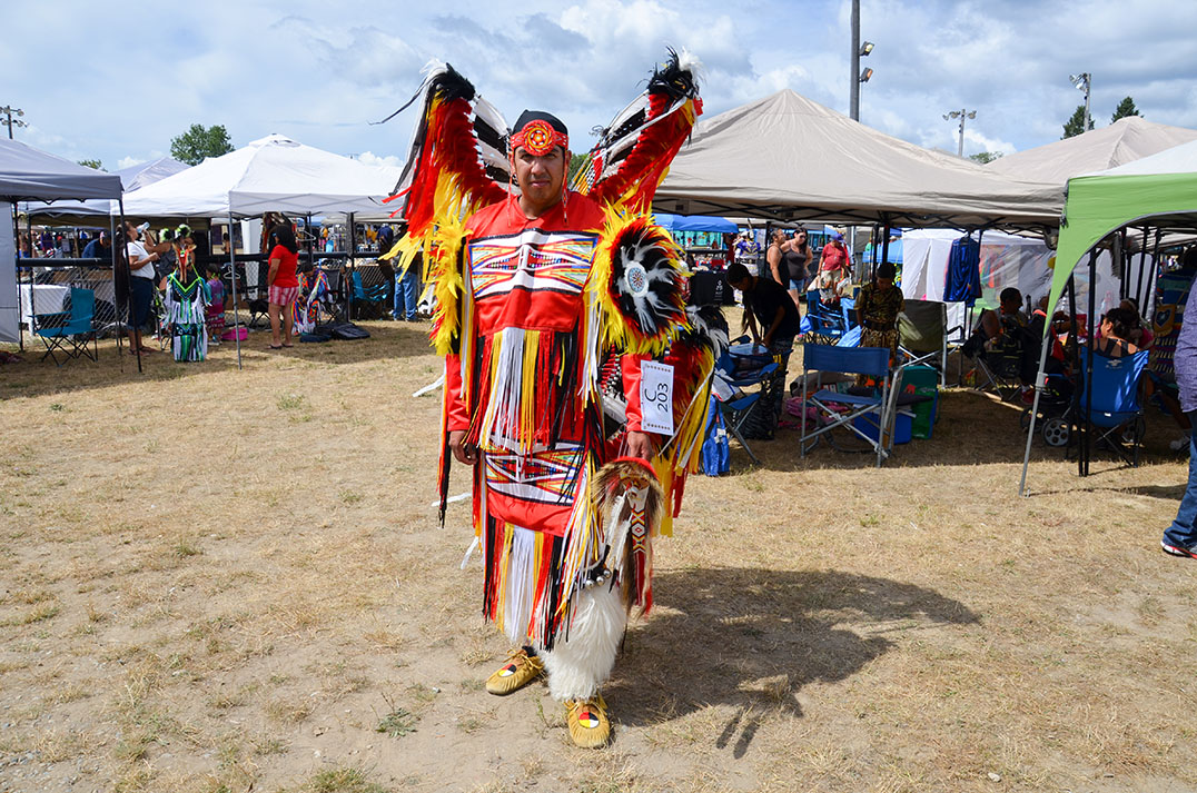 Fancy dancer Stephane Mapachee from  Pekogan, Quebec is the subject of a TFO  documentary