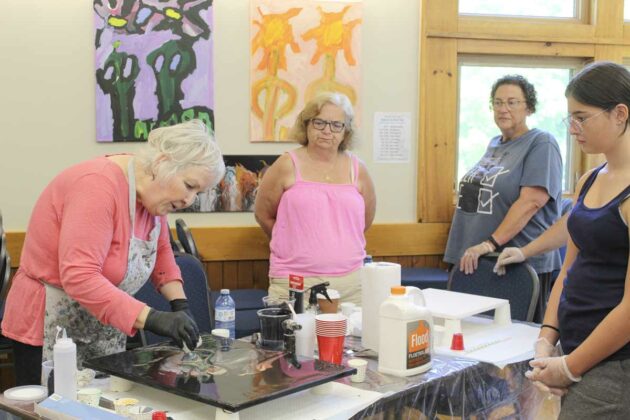 Gail Burstyn held a “come play with paint” acrylic paint workshop as part of ArtInfusion.