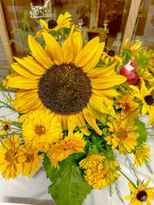 Sunflowers are always a bright addition to the mix.