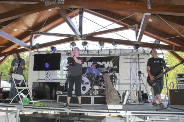 Sugarboom was the featured band at the Harbour Days dance Saturday evening.