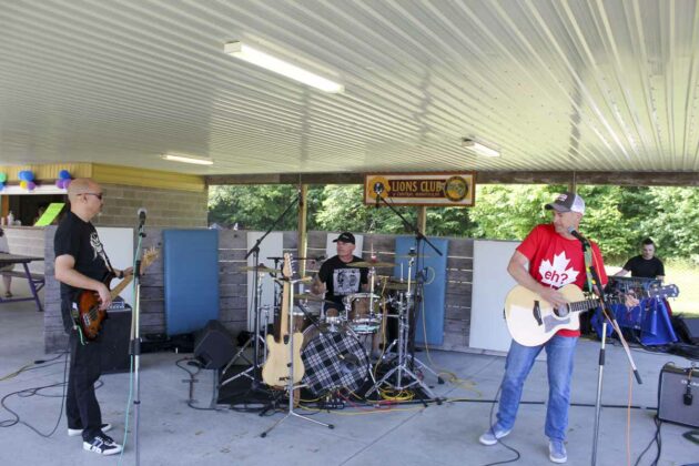 The Studebaker Props band drew a large group of fans watching as they performed Saturday afternoon at Homecoming Weekend, hosted by the Central Manitoulin Lions Club. A Lions Club member said that close to 6,000 people attended the Homecoming Weekend and Ribfest celebrations.